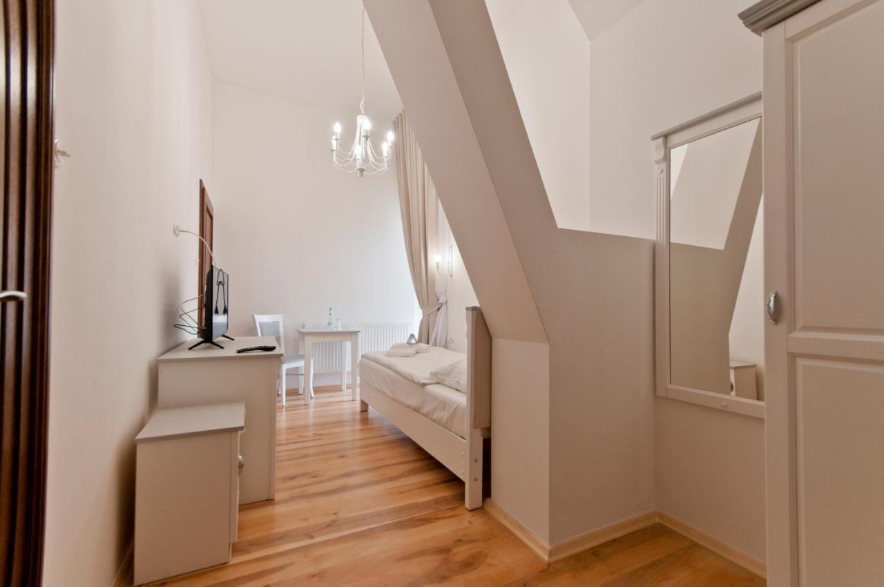 Moszna Zamek Hotel Екстериор снимка