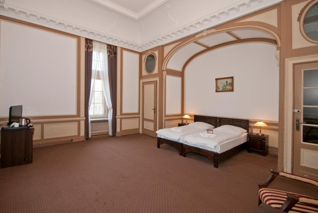 Moszna Zamek Hotel Екстериор снимка