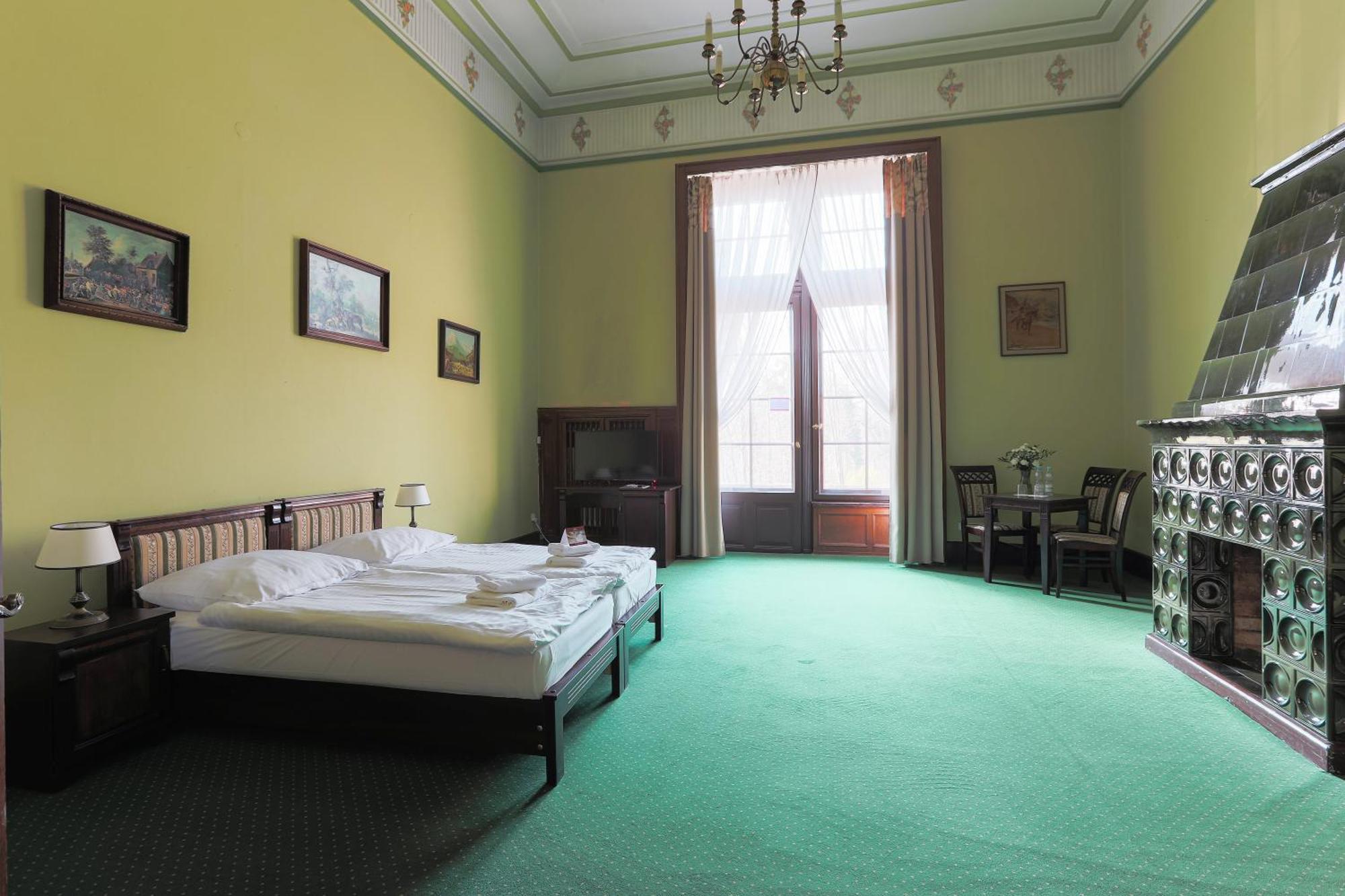 Moszna Zamek Hotel Екстериор снимка