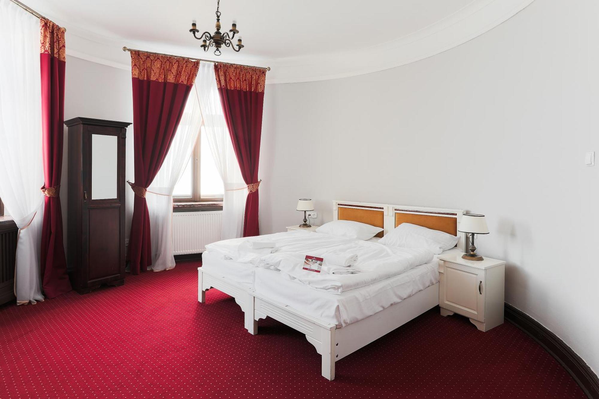 Moszna Zamek Hotel Екстериор снимка