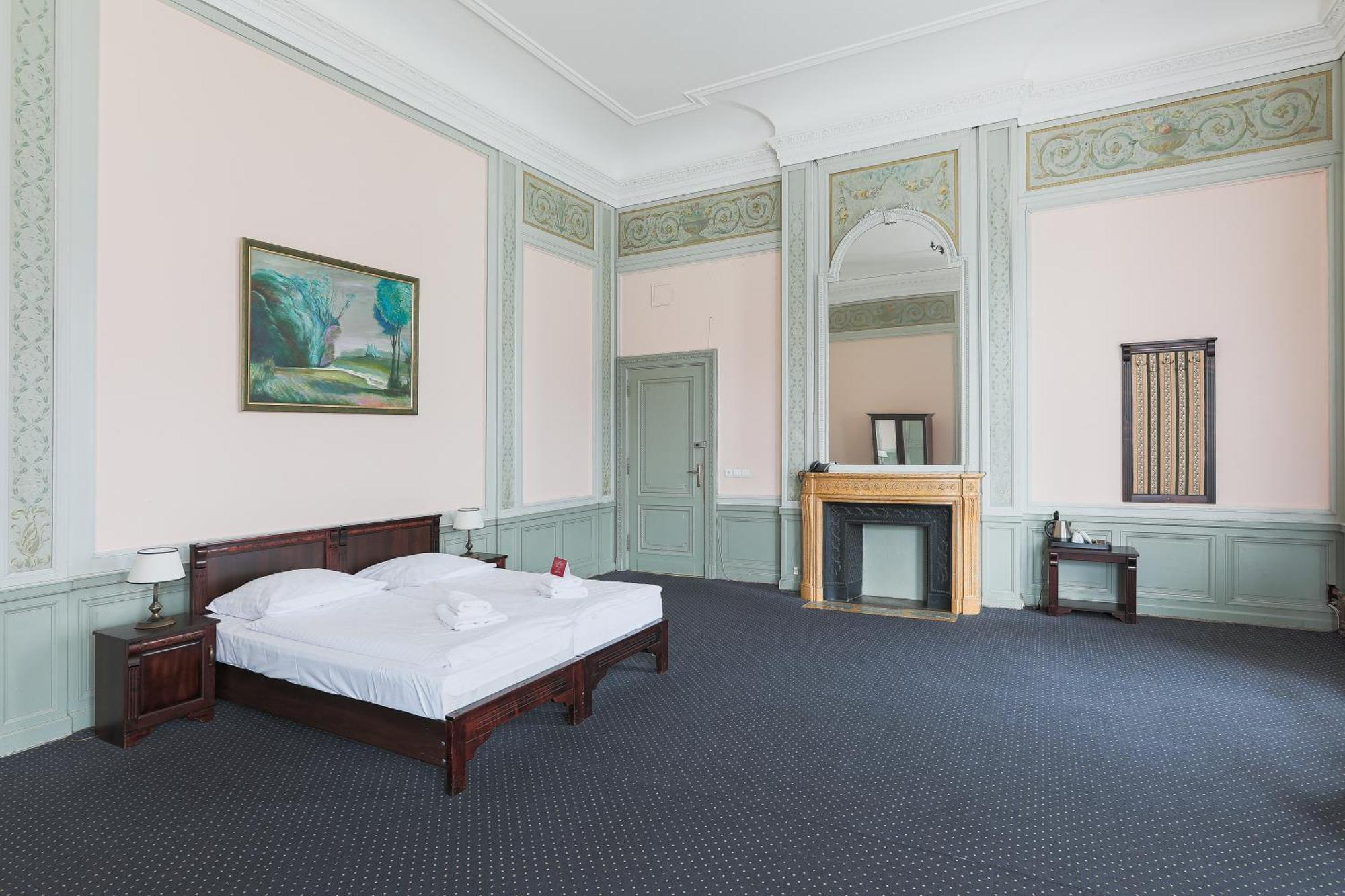 Moszna Zamek Hotel Екстериор снимка