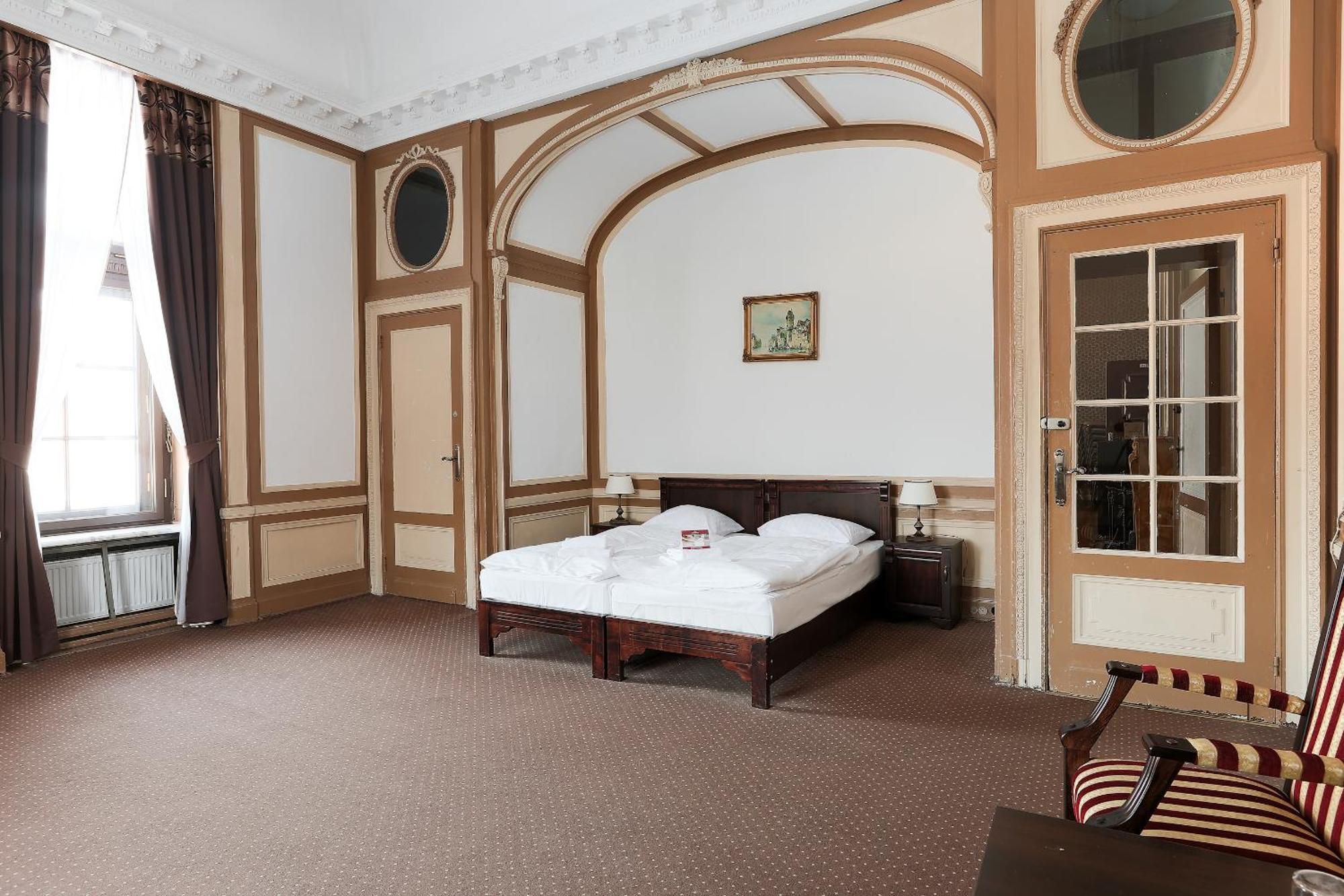 Moszna Zamek Hotel Екстериор снимка