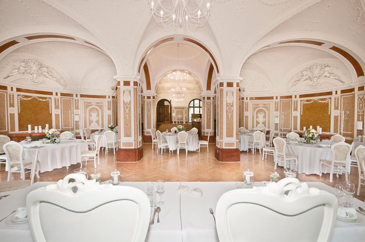Moszna Zamek Hotel Екстериор снимка